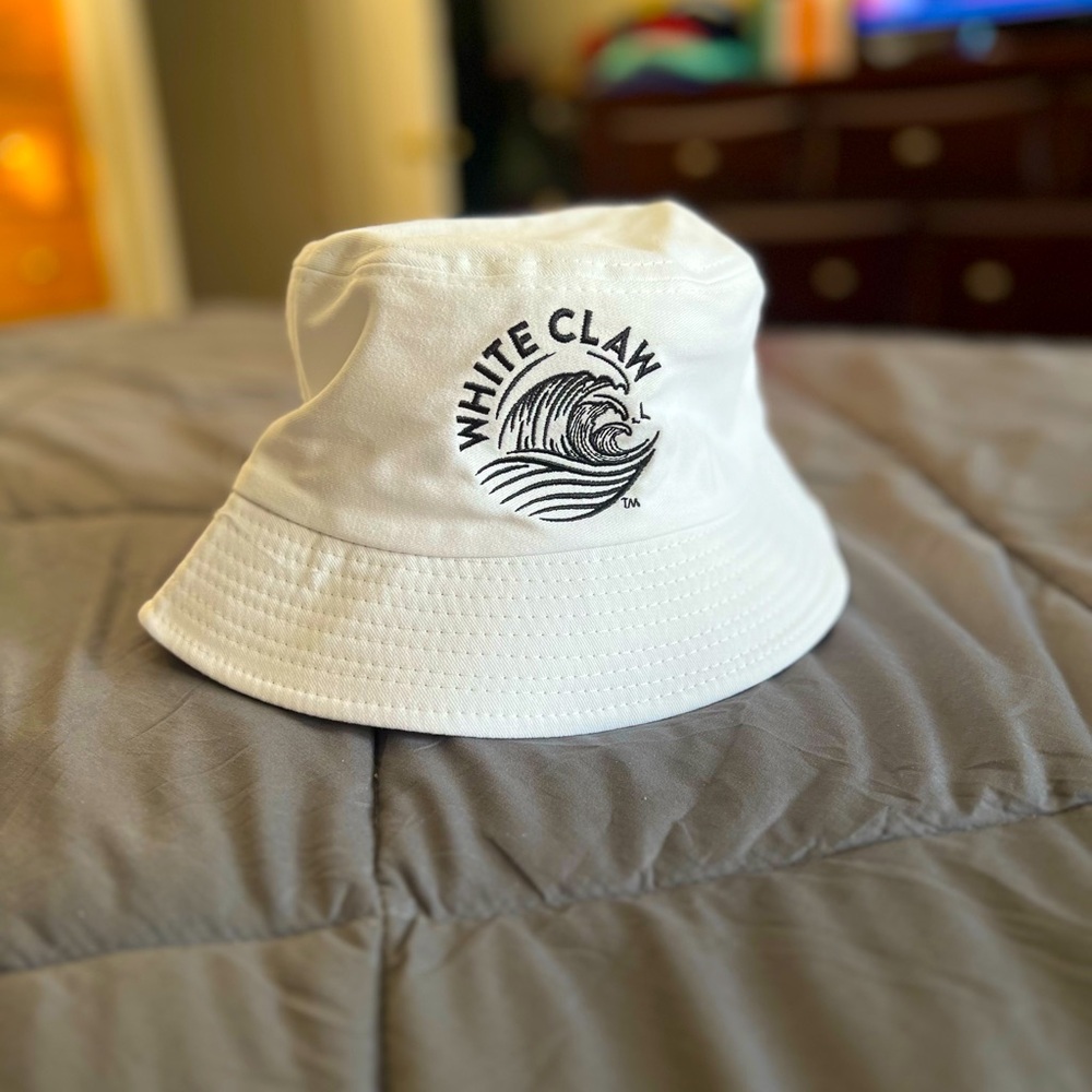 New white claw bucket hat